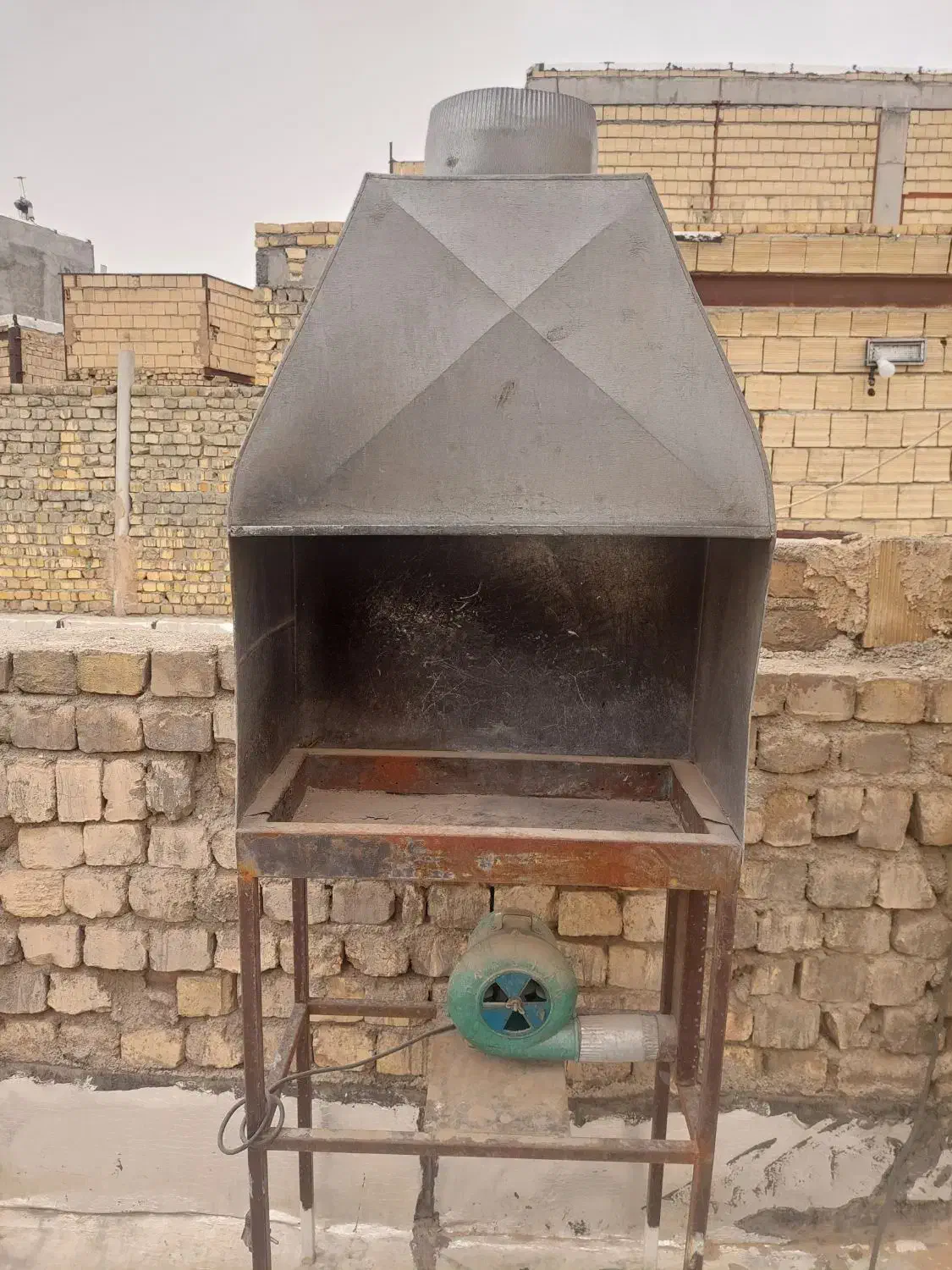 منقل جیگرکی در حد نو دوماه کارکرد|اجاق گاز و لوازم برقی پخت‌وپز|قم, محمد آباد|دیوار