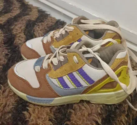 کفش نو و شیک|کفش و لباس بچه|چرام, |دیوار