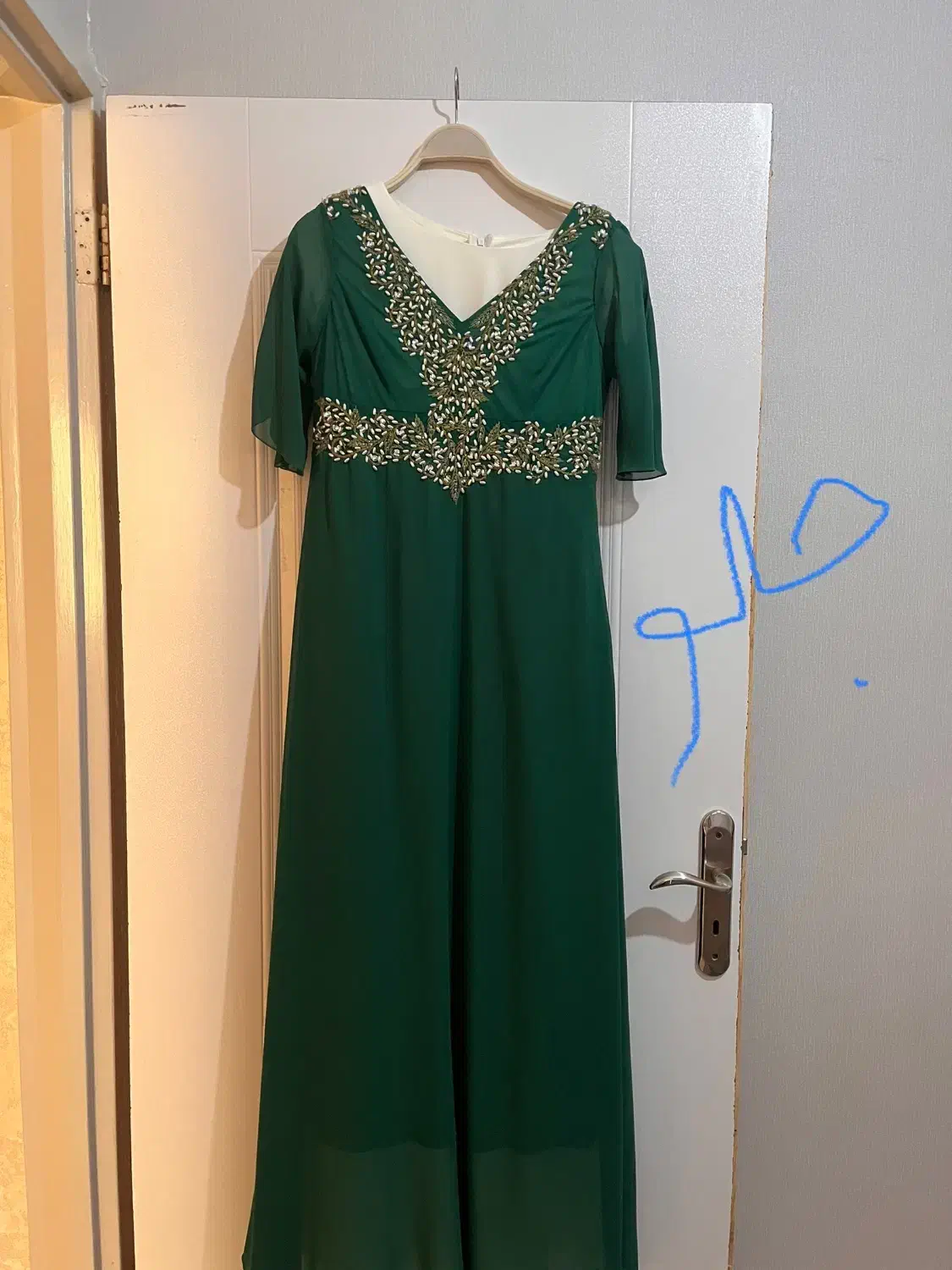 پیراهن دنباله بلند مجلسی|لباس|کرمانشاه, |دیوار