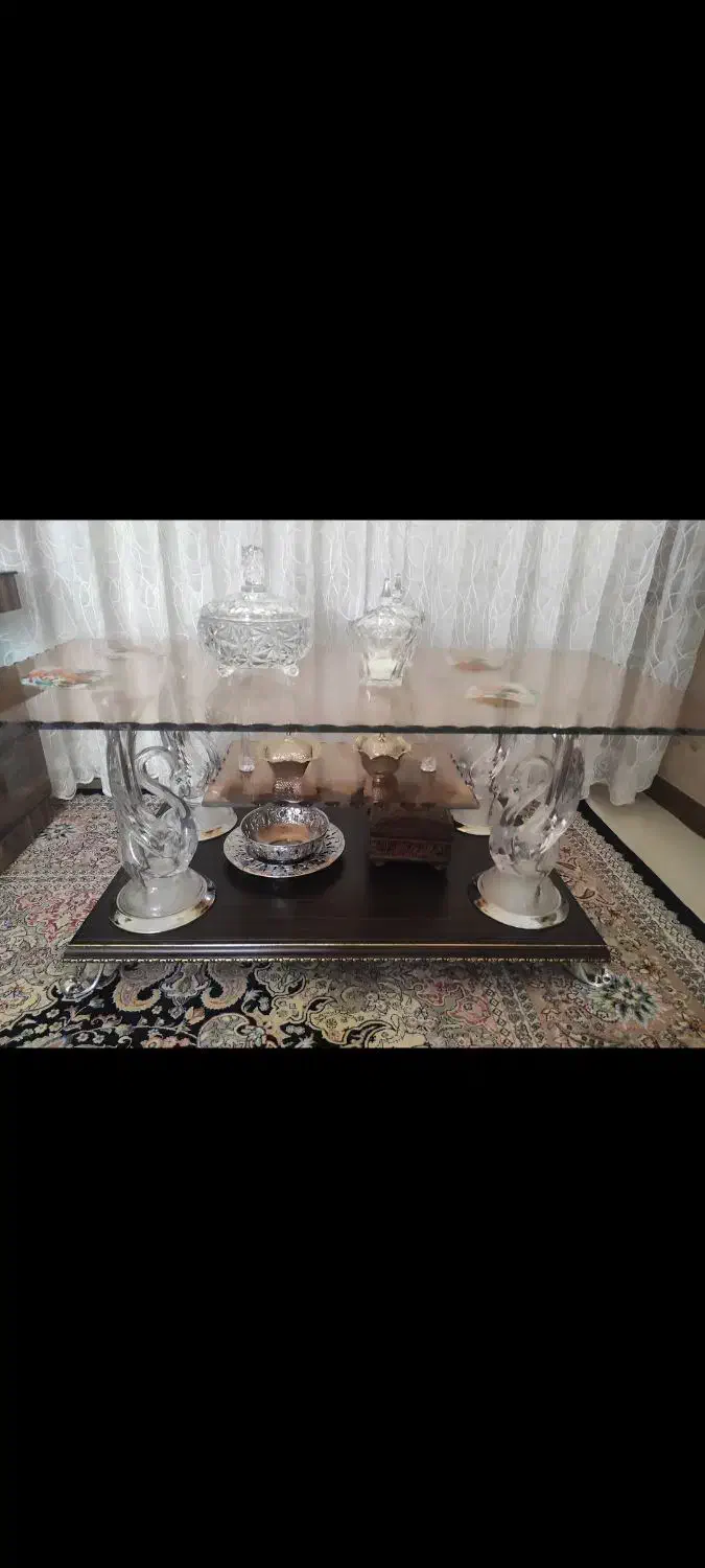 مبل ۷ نفره به همراه میز وسط مبل و عسلی|مبلمان خانگی و میز عسلی|نیشابور, فضل|دیوار