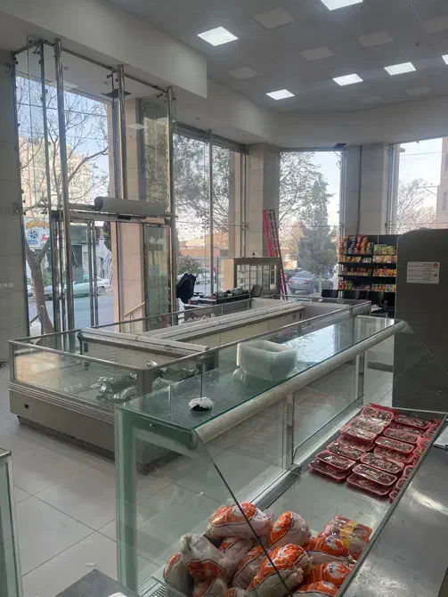 استخدام نیرو مغازه مرغ و ماهی|استخدام خدمات فروشگاه و رستوران|کرمان, |دیوار