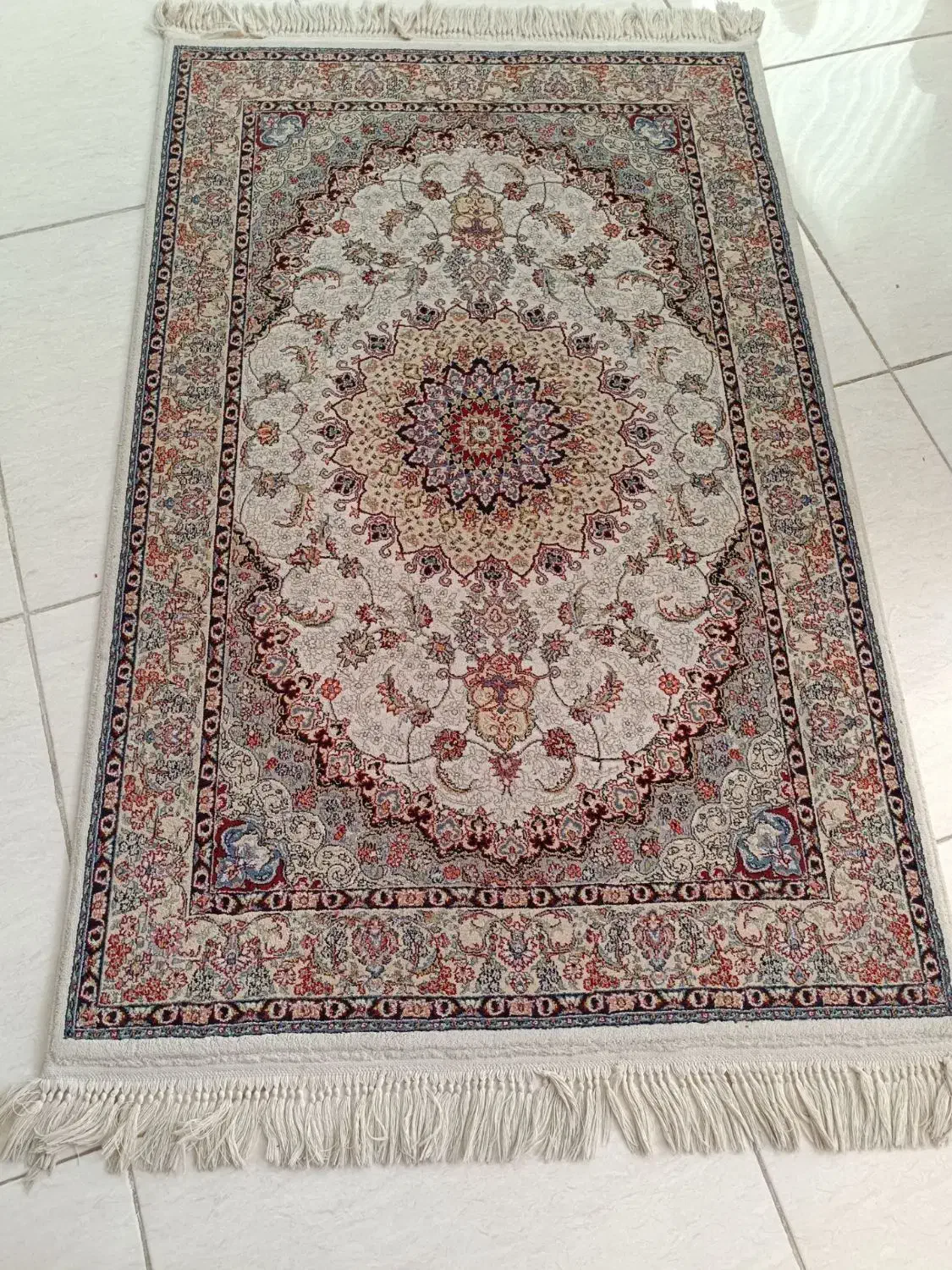 ۲ تخته فرش ۹ متری و یک تخته ۱.۵×۱|فرش|ایلام, |دیوار