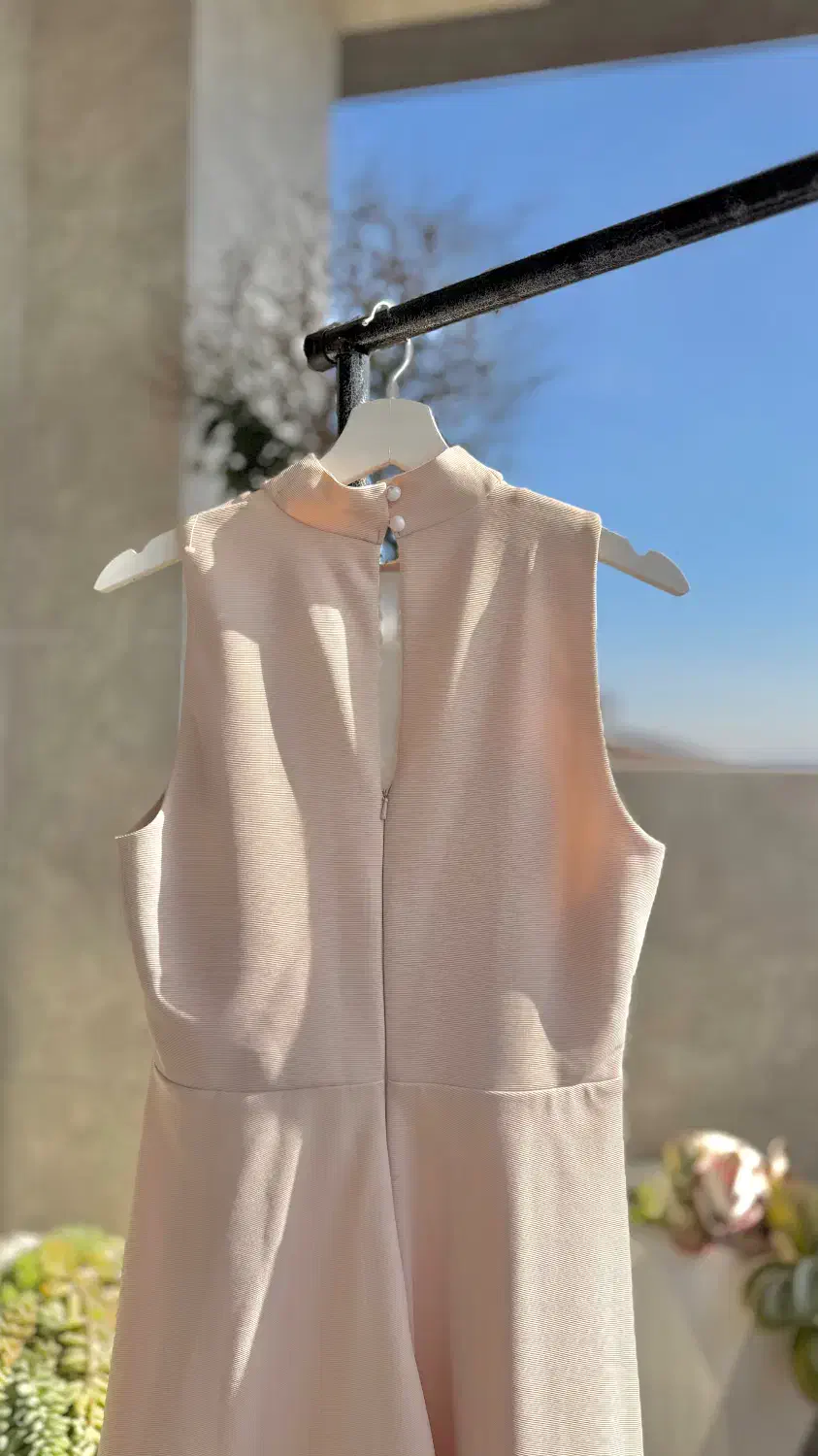 پیراهن مهمانی|لباس|ساری, |دیوار