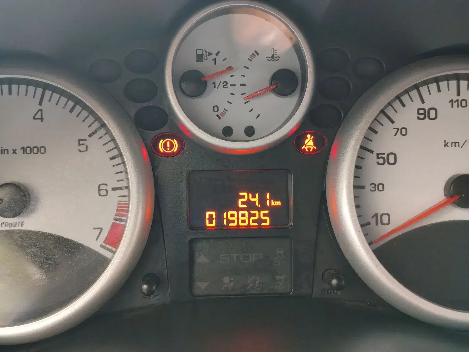 207 tu3  بی رنگ ۱۴۰۳|خودرو سواری و وانت|تهران, پرستار|دیوار