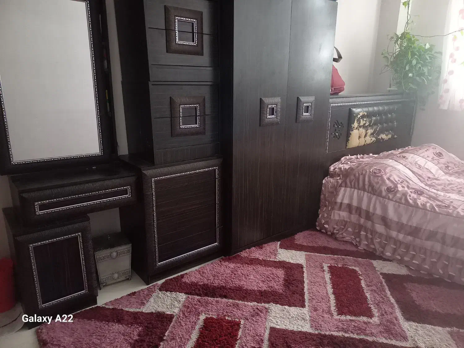 دست دوم|تخت و سرویس خواب|اصفهان, خاتون‌آباد|دیوار