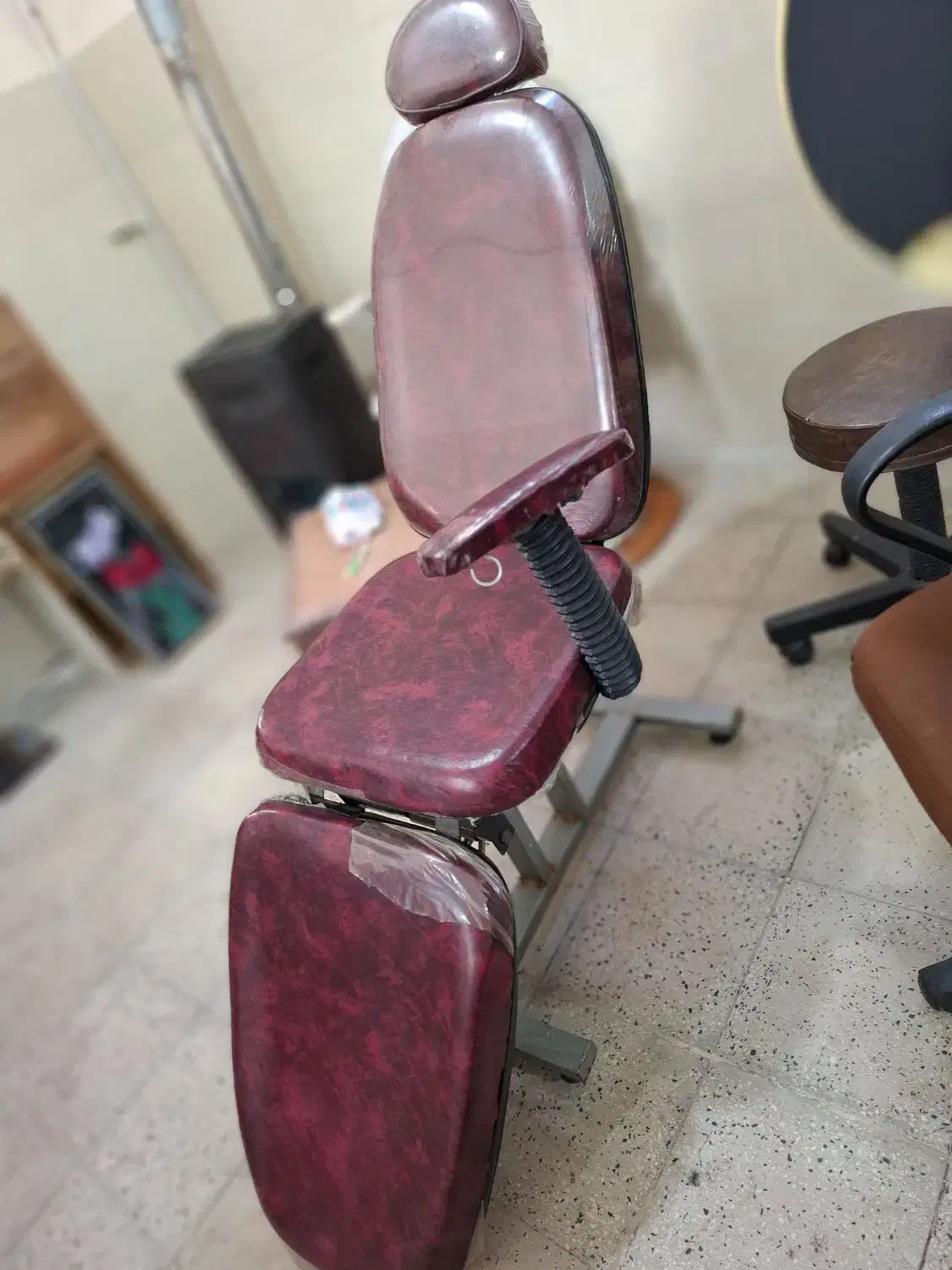 صندلی اصلاح|آرایشگاه و سالنهای زیبایی|زنجان, |دیوار