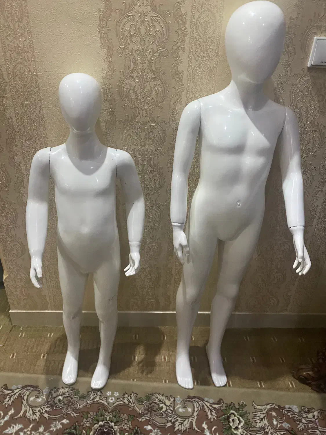 مانکن بچگانه|فروشگاه و مغازه|بندر گناوه, |دیوار