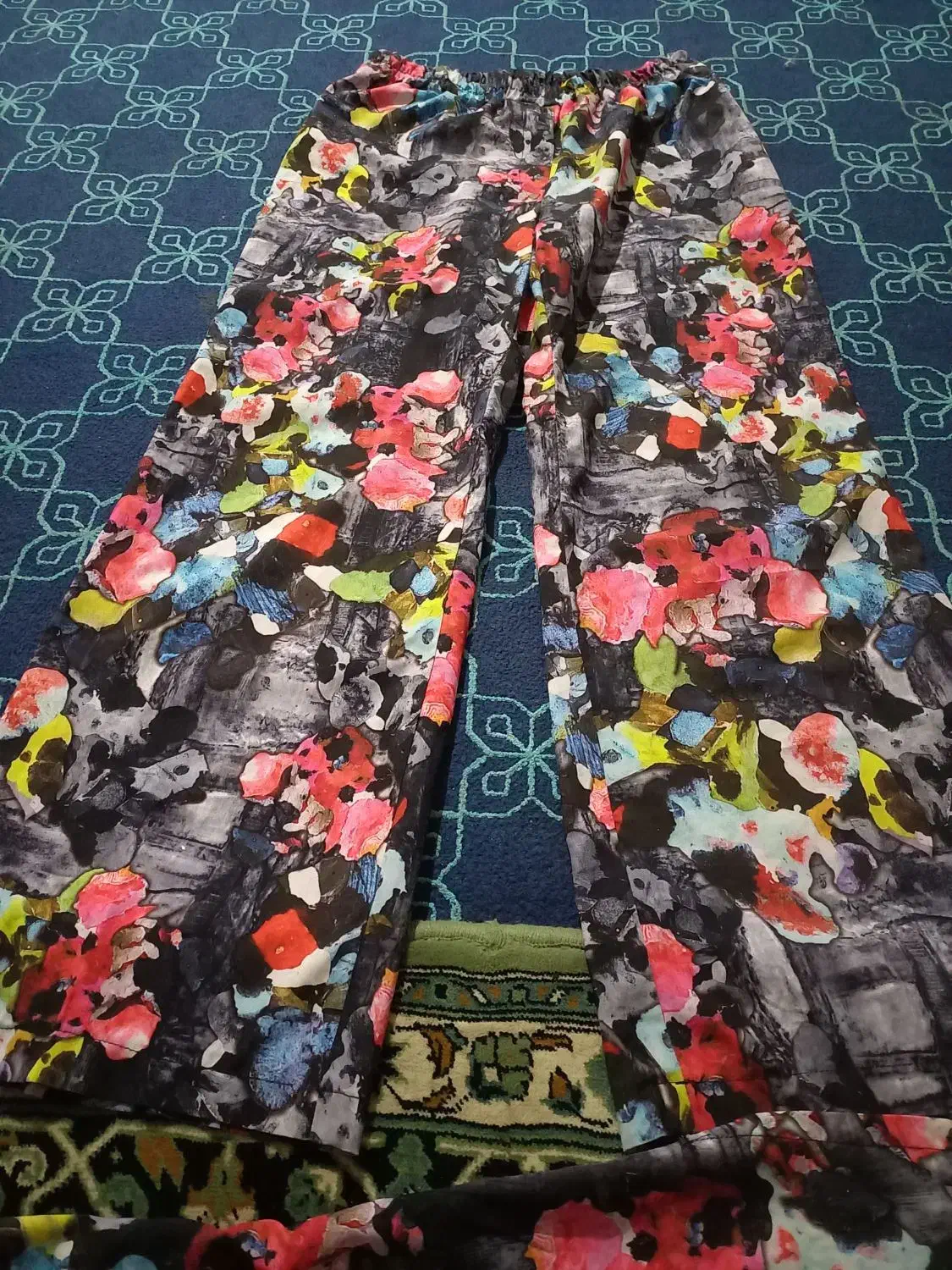 لباس نو نو|لباس|دزفول, |دیوار