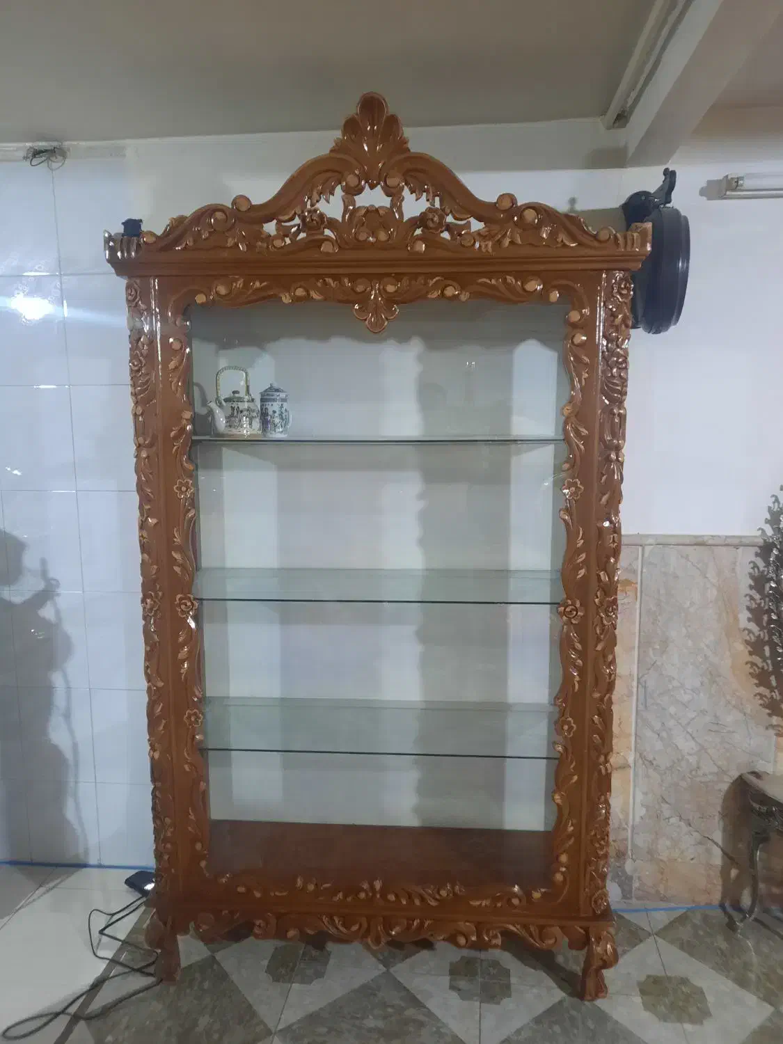 گنجه بزرگ منبت کاری|بوفه، ویترین، کنسول|مشهد, هفده شهریور|دیوار