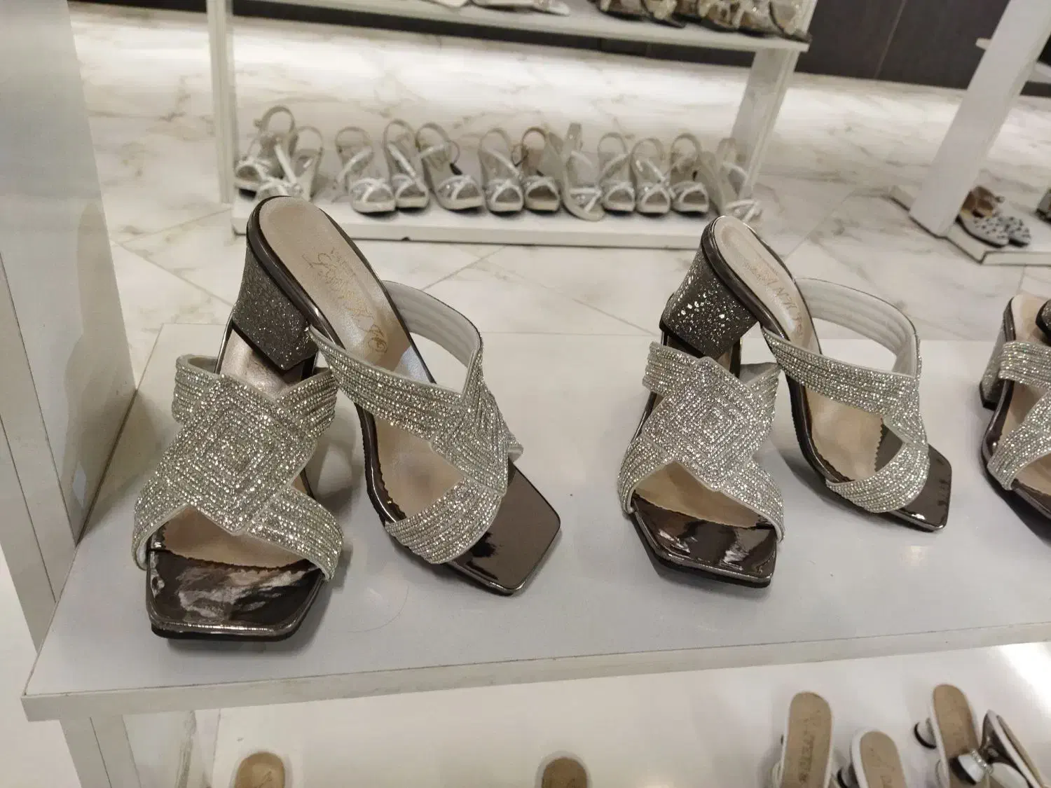 صندل های زنانه|کیف، کفش، کمربند|شاندیز, |دیوار