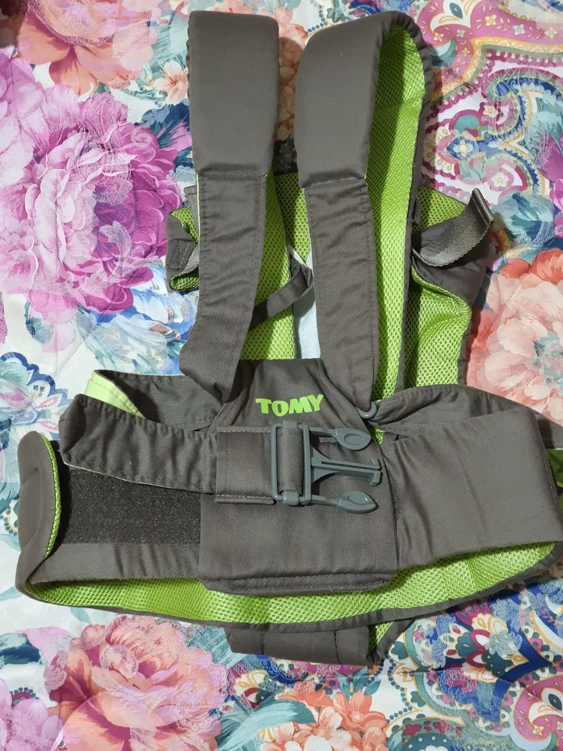 آغوشی|تخت و صندلی بچه|مشهد, کارگران|دیوار