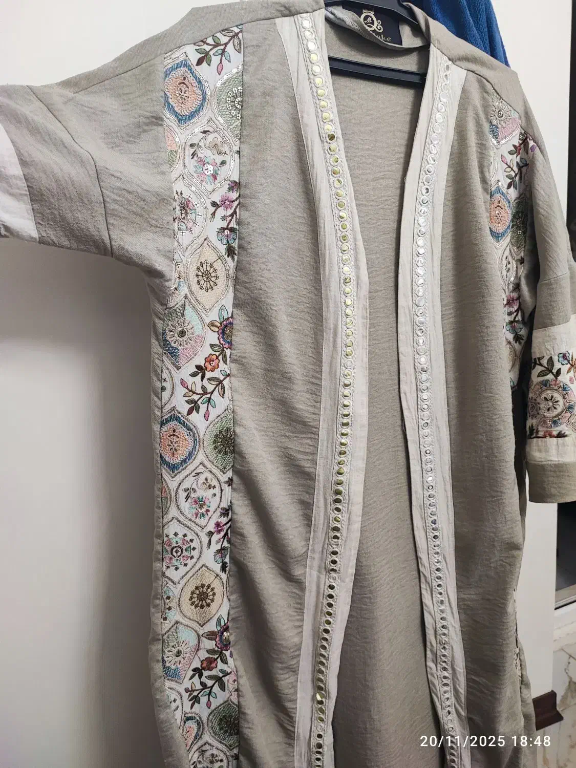 پالتو و مانتو قیمت مناسب|لباس|بروجرد, |دیوار