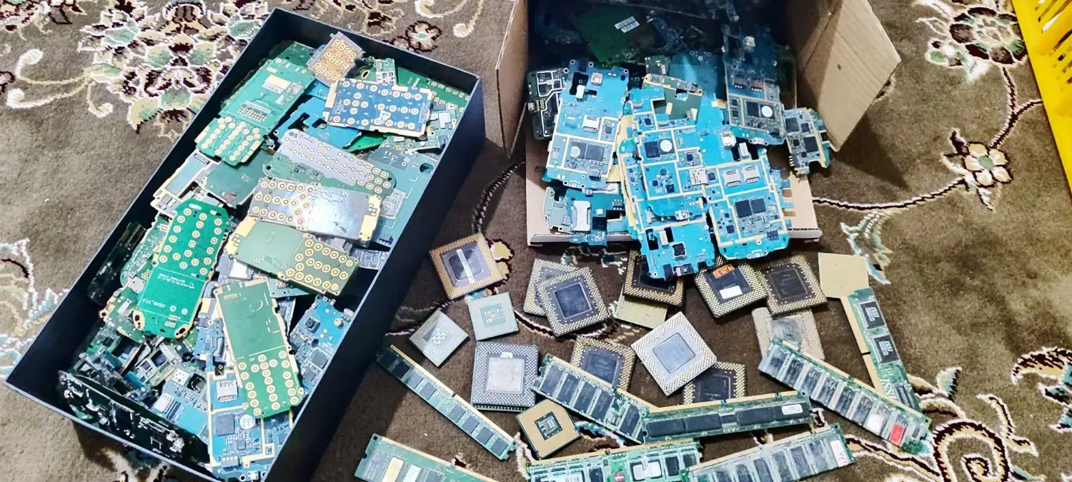 فروش برد موبایل اصلی و قدیمی و رم وسی پی یو|موبایل|داراب, |دیوار