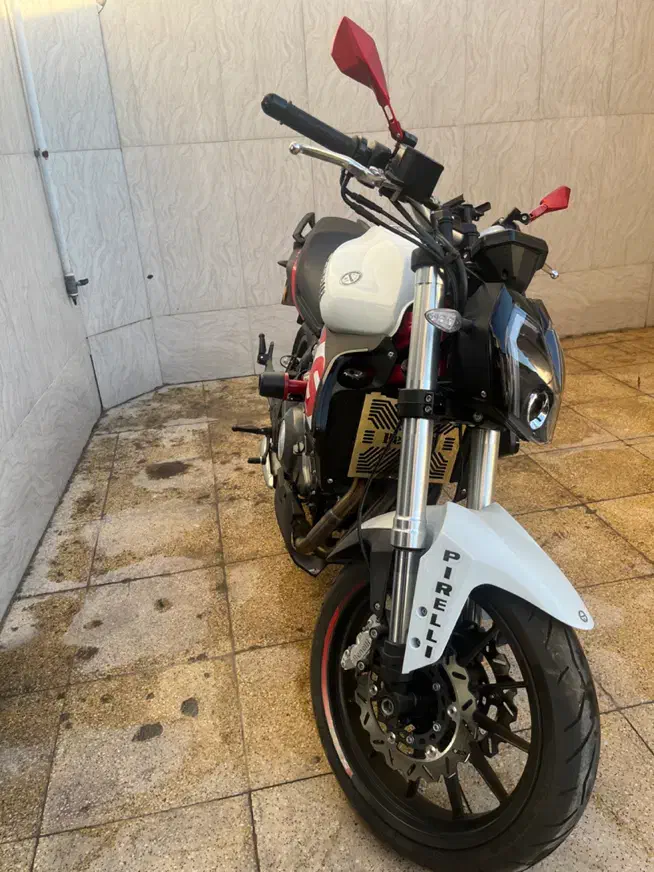 بنلی ۳۰۰ مدل۱۴۰۲|موتورسیکلت|اصفهان, هزارجریب|دیوار