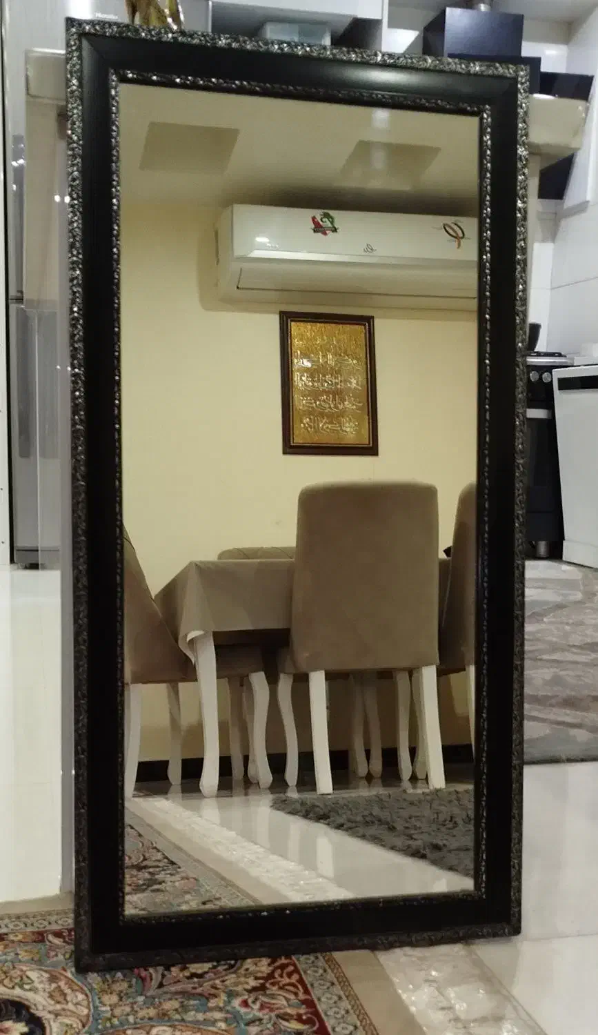 اینه قدی طول 63 عرض 48 خیلی تمیز م سالم|آینه|اهواز, کوروش|دیوار