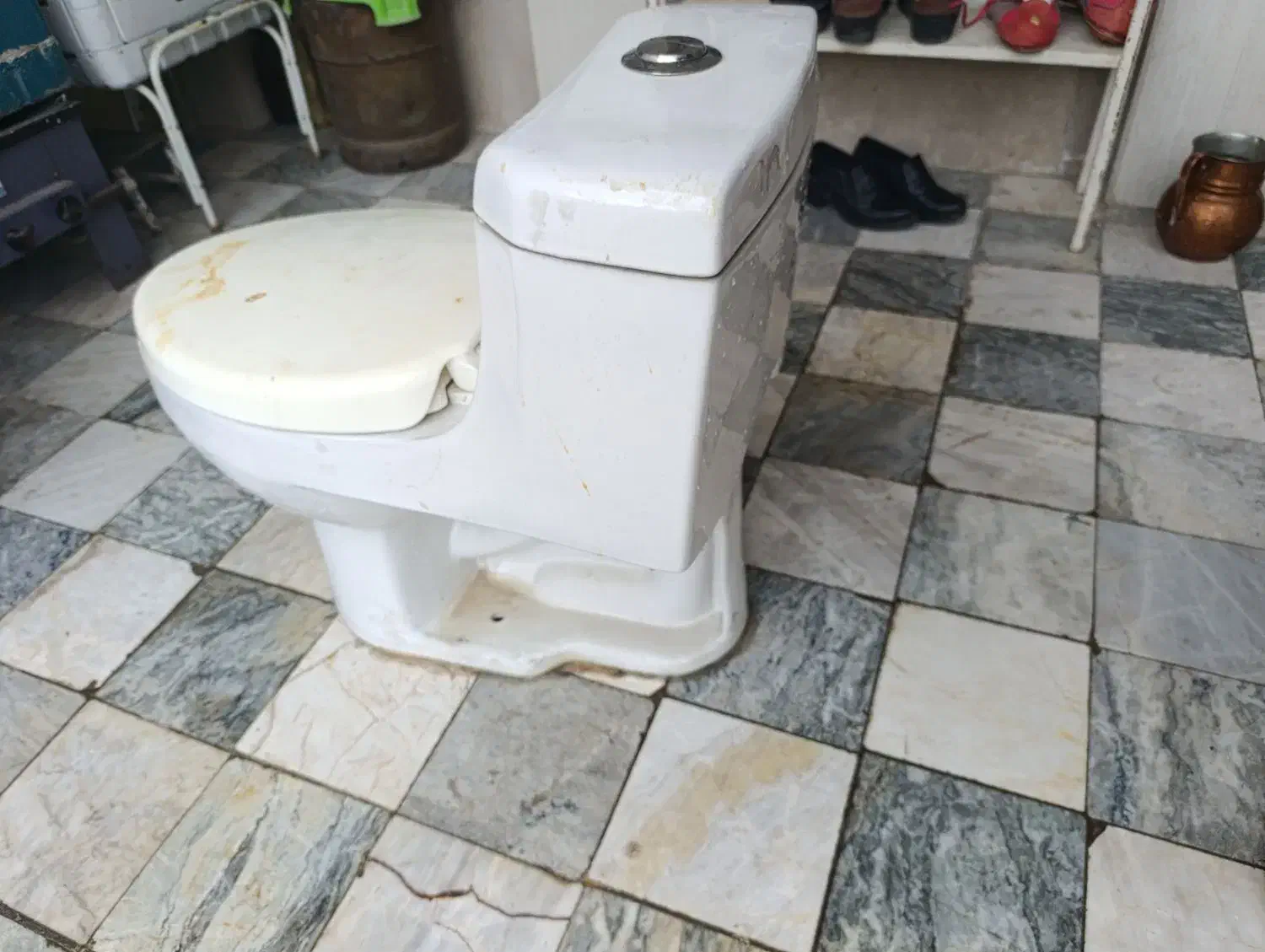 دستشویی فرنگی|لوازم سرویس بهداشتی|خرم‌آباد, |دیوار