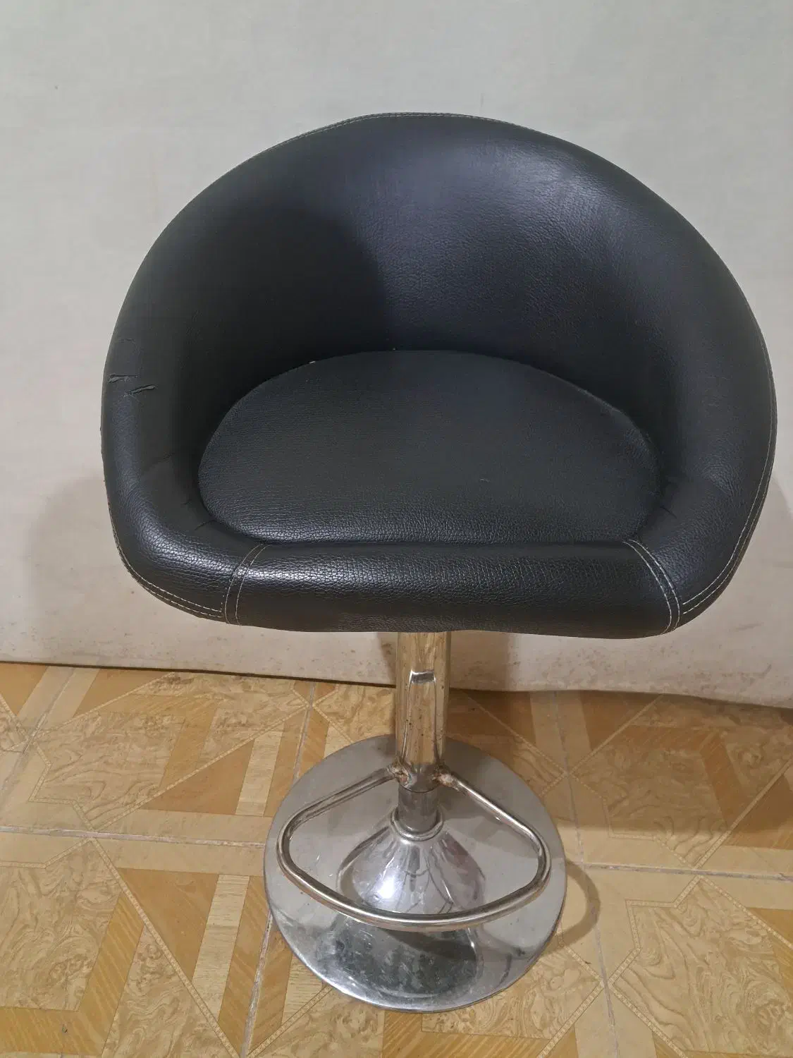 دو عدد صندلی جکدار|صندلی و نیمکت|بندر ترکمن, |دیوار