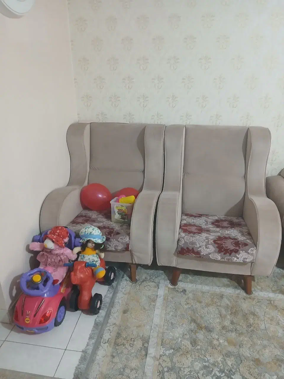 مبل  4 تومن|مبلمان خانگی و میز عسلی|محمدشهر, محمدشهر|دیوار