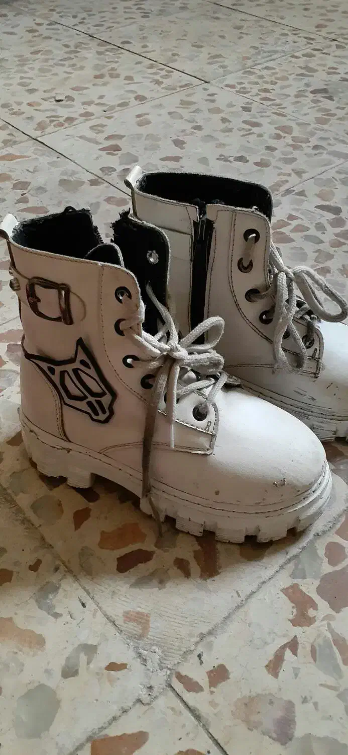 تعدادی کفش بفروش میرسد|کفش و لباس بچه|مراغه, |دیوار