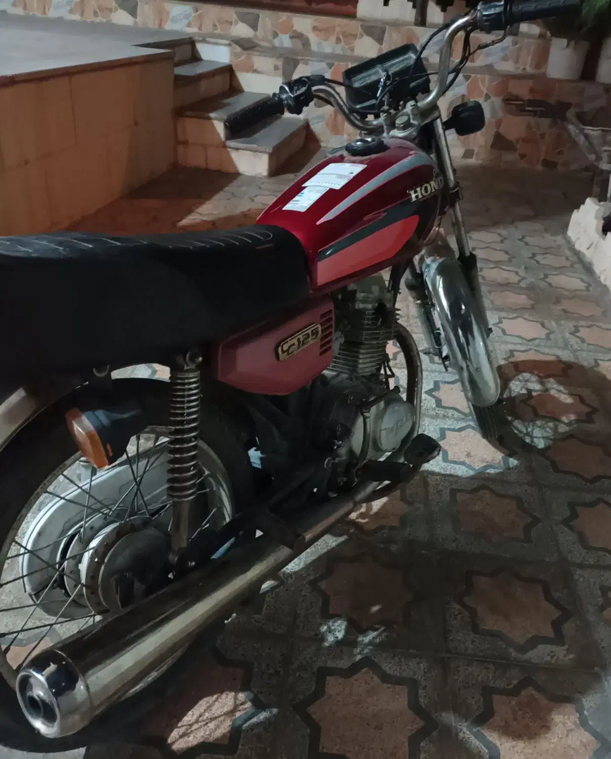 موتور ۱۲۵|موتورسیکلت|مرودشت, نقش رستم|دیوار