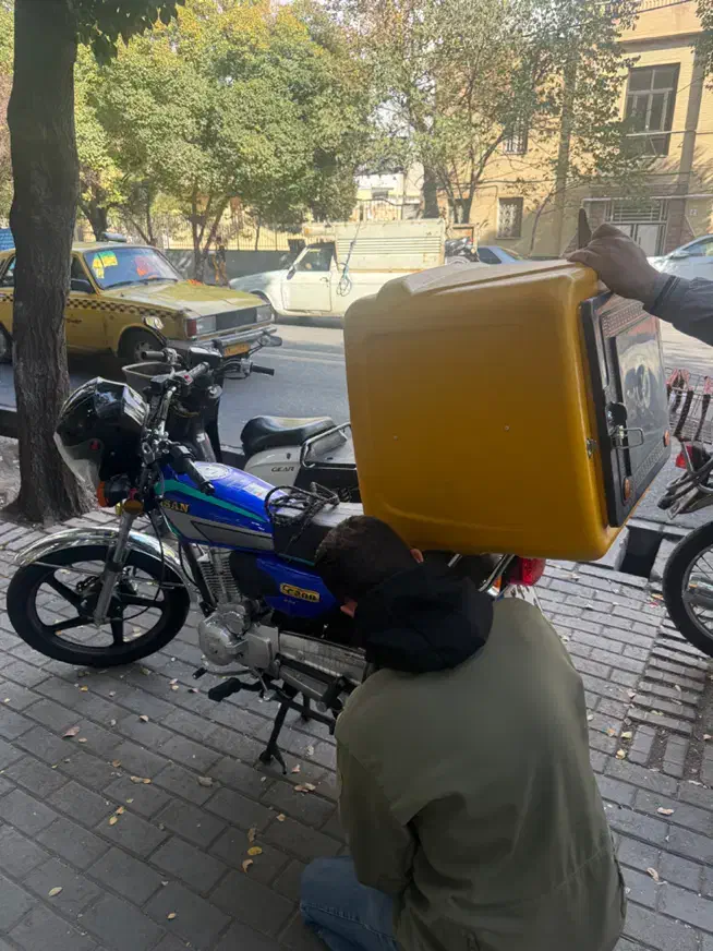 پیک موتوری|استخدام خدمات فروشگاه و رستوران|تبریز, |دیوار