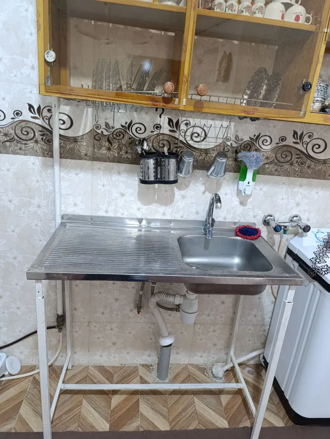 سینگ دست دوم باپایه قیمت 2500|آبچکان و نظمدهنده ظروف|خانمیرزا, |دیوار