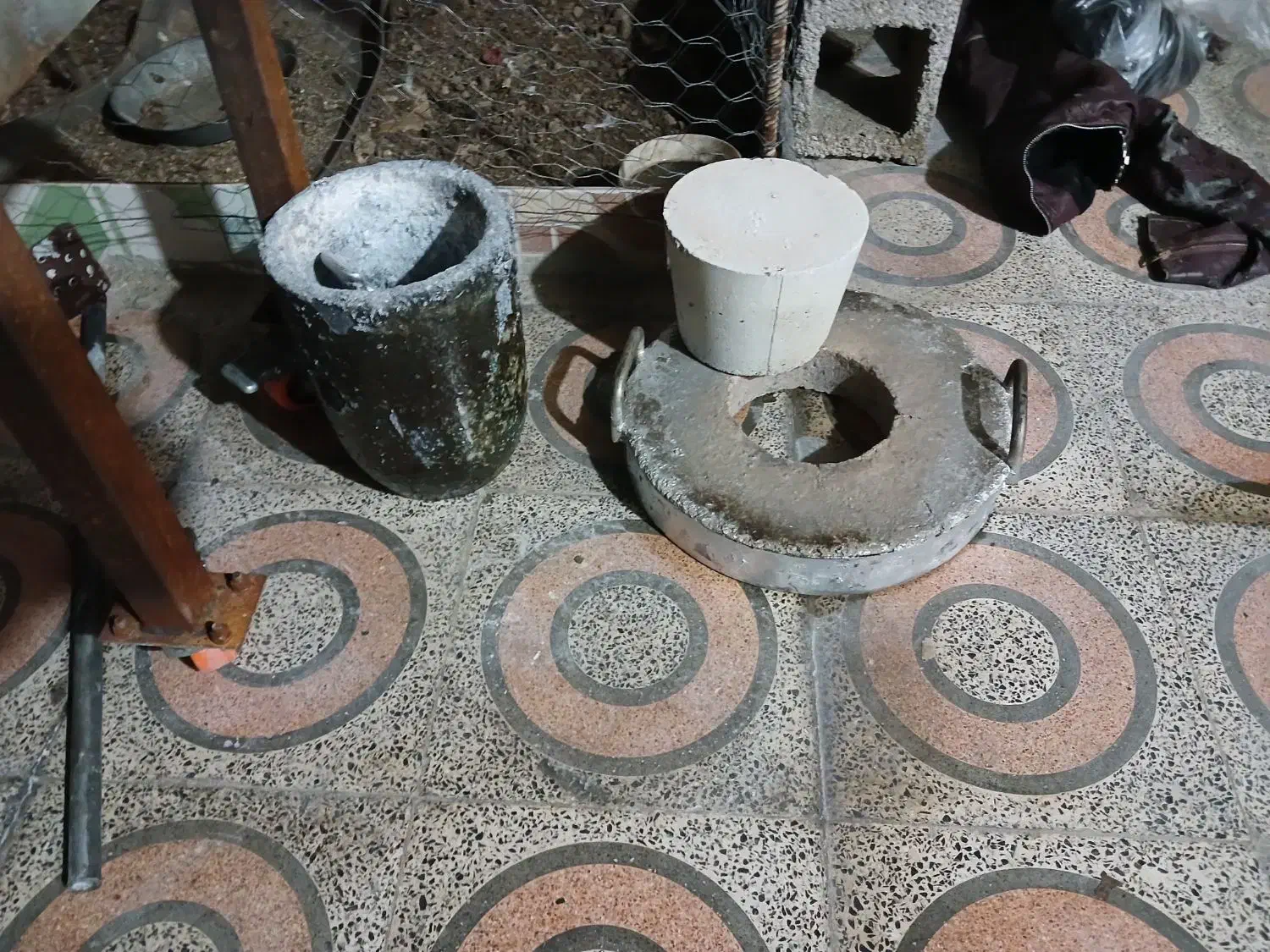 کوره ذوب آلمینیوم(قوطی رانی)|ماشین‌آلات صنعتی|دوگنبدان, |دیوار