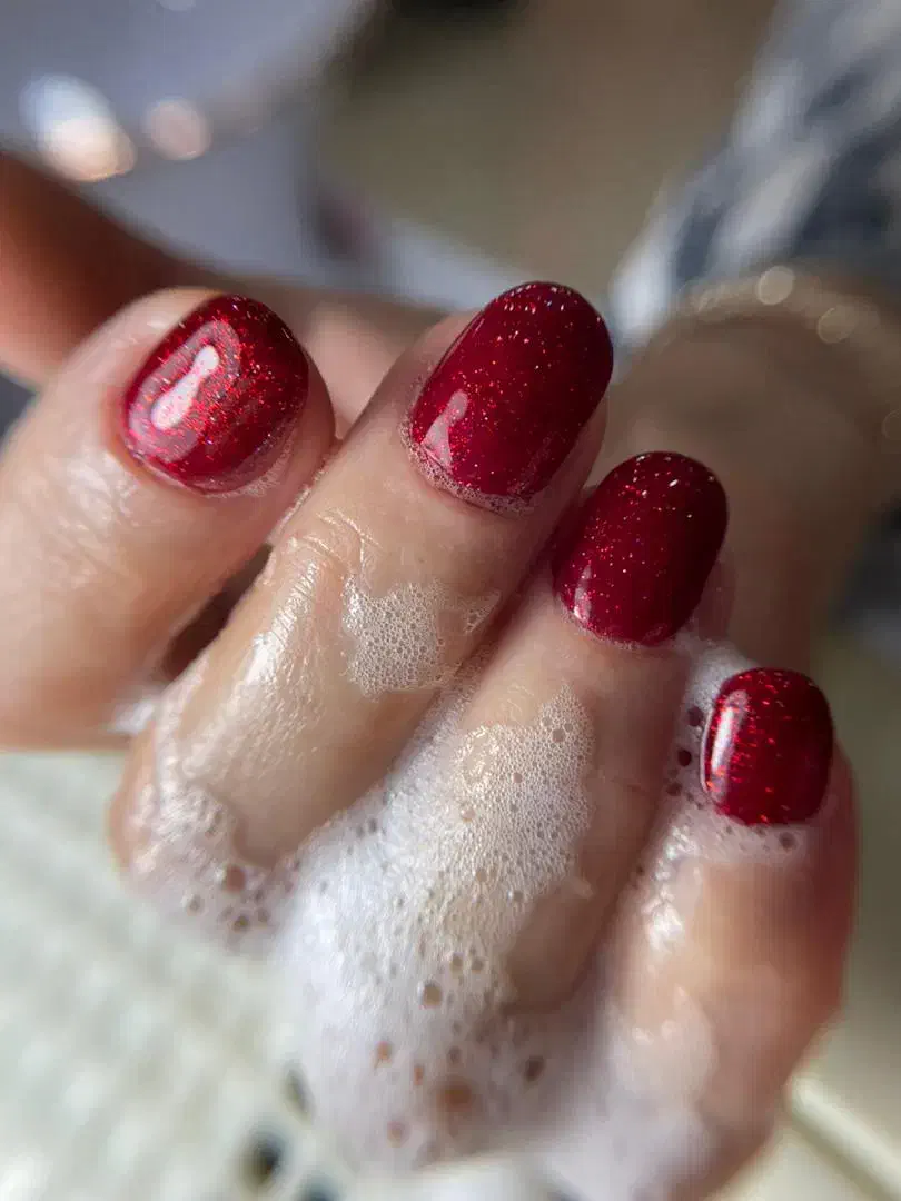 کاشت ترمیم و ژلیش پا|خدمات آرایشگری و زیبایی|رشت, معلم|دیوار