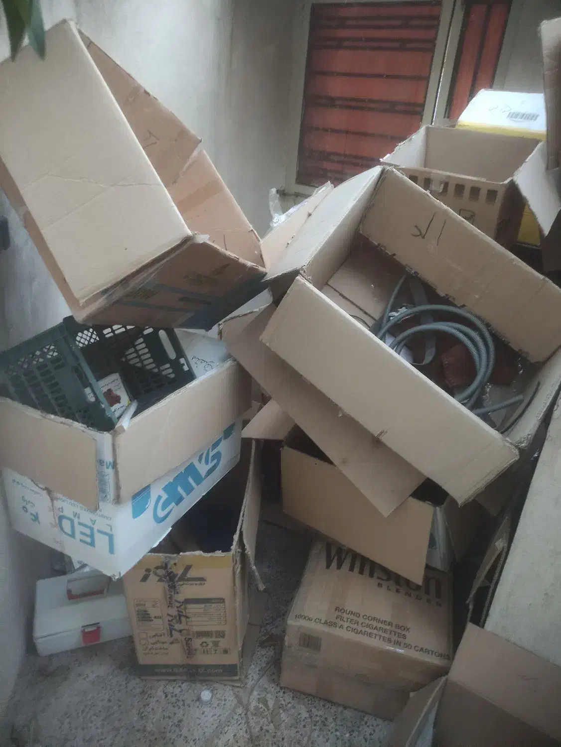 کارتون خالی مناسب بسته بندی در اسبابکشی|حراج|شیراز, سینما سعدی|دیوار