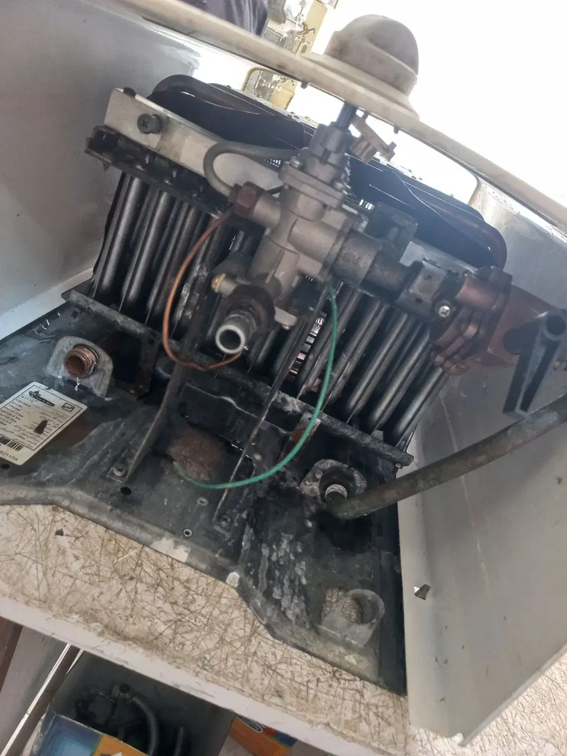 آبگرمکن.۳۱۱۵ دیواری بوتان|آبگرمکن، پکیج، شوفاژ|قرچک, مهدیه|دیوار