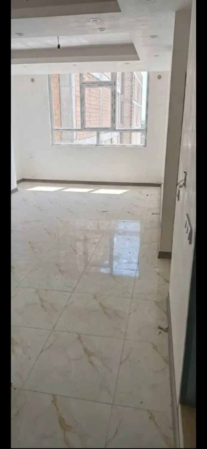 68 متر واحد سند دار نو ساز کلید نخورده خام|فروش آپارتمان|فردوسیه, |دیوار