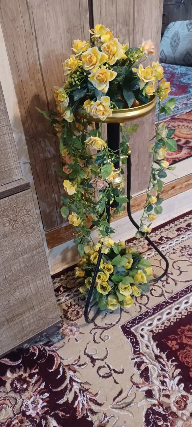 ۴ عدد گل مصنوعی|گل مصنوعی|زاهدان, |دیوار