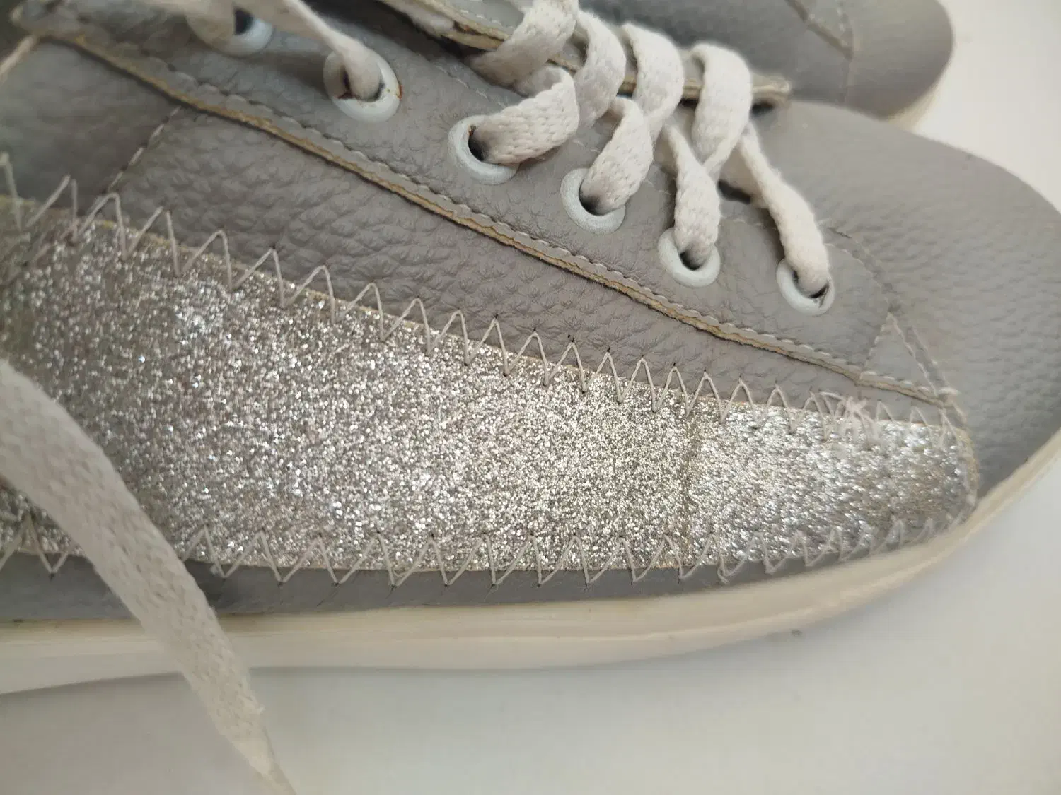 کفش اسپرت دخترانه 37|کیف، کفش، کمربند|بم, |دیوار