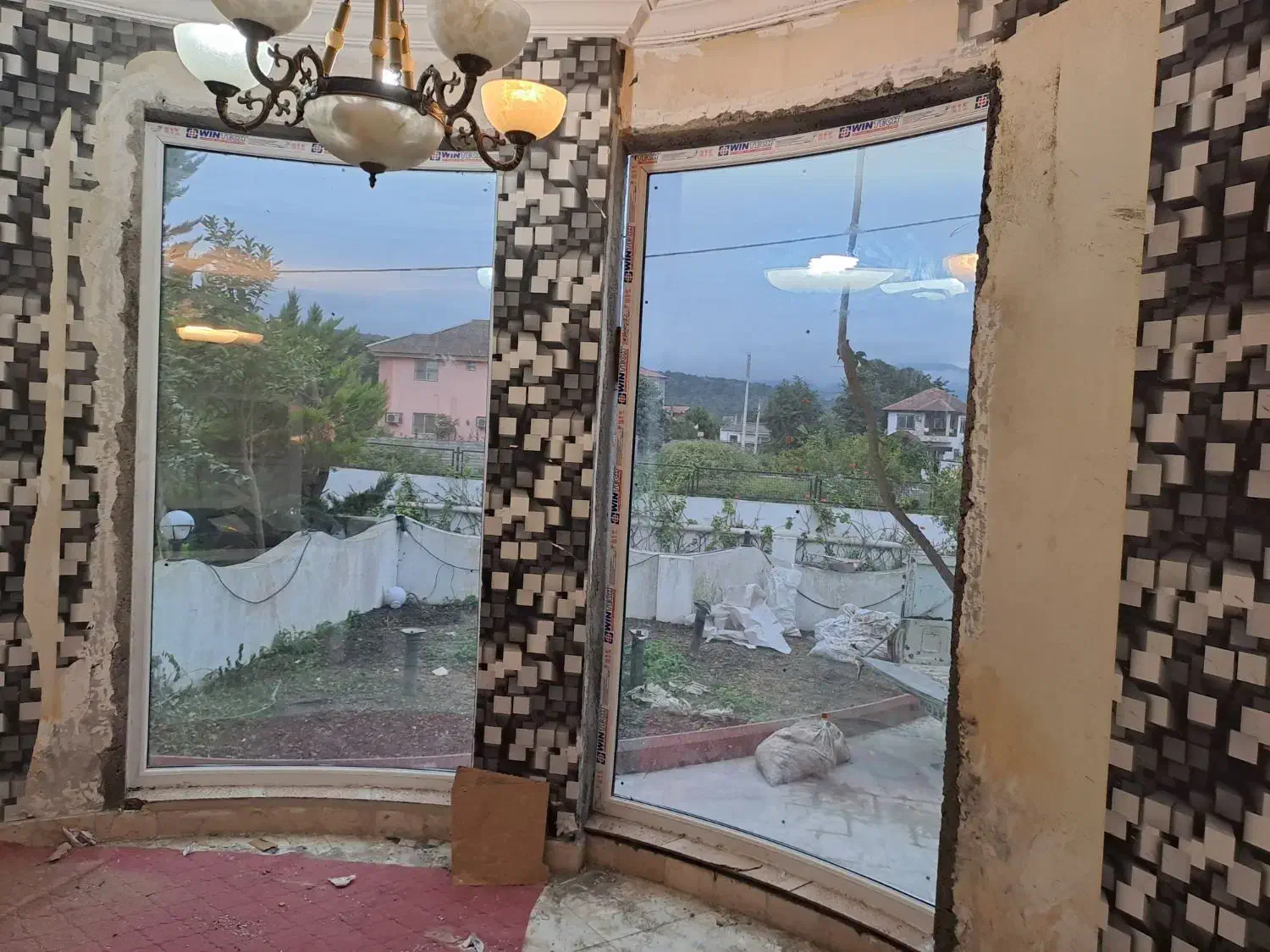 ساخت درب و پنجره یوپی وی سی و الومنیوم|خدمات پیشه و مهارت|قدس, شهرک صنعتی زاگرس|دیوار