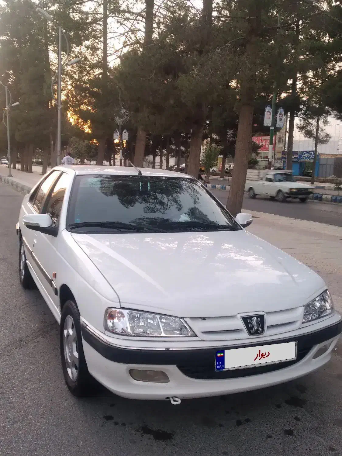 پژو پارس مدل ۹۹بیرنگ|خودرو سواری و وانت|کوهدشت, |دیوار