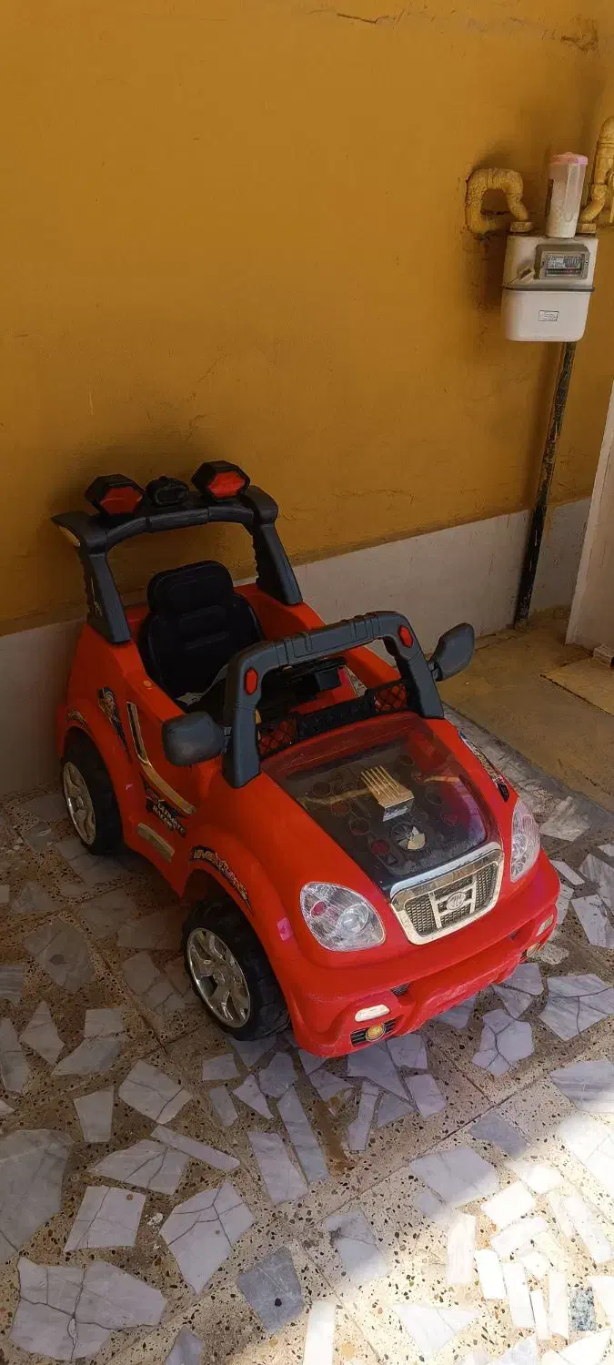 ماشین شارژی نیاز به تعویض باطری|اسباببازی|جم, |دیوار