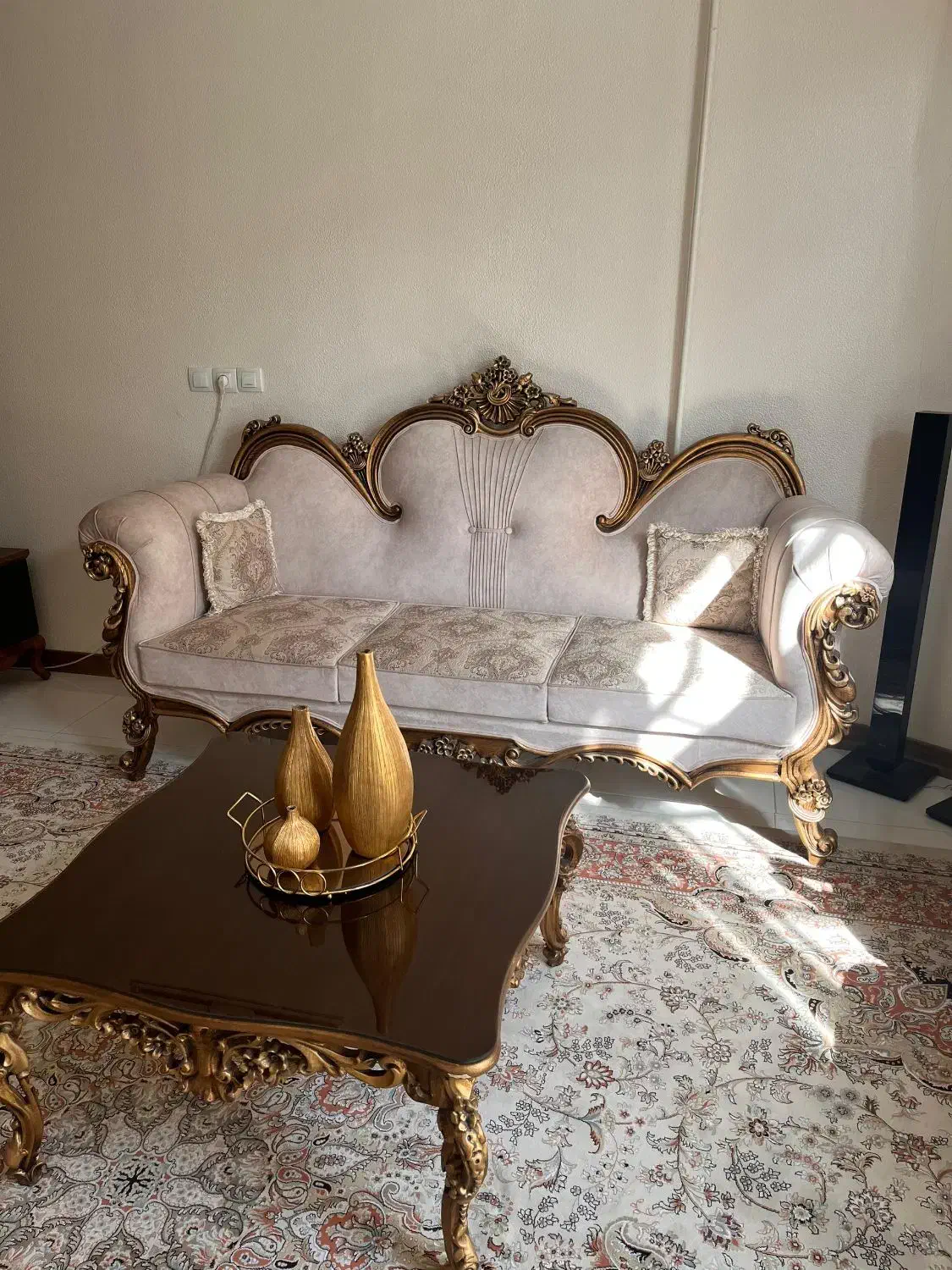 مبل۹ وناهارخوری ۸نفره چوب راش گرجستان|مبلمان خانگی و میز عسلی|شاهین‌شهر, طالقانی|دیوار