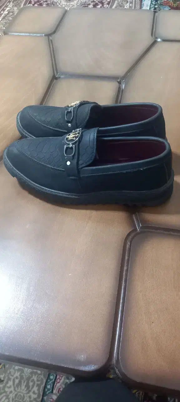 کفش مجلسی|کیف، کفش، کمربند|رباطکریم, مسکن مهر آبشناسان|دیوار