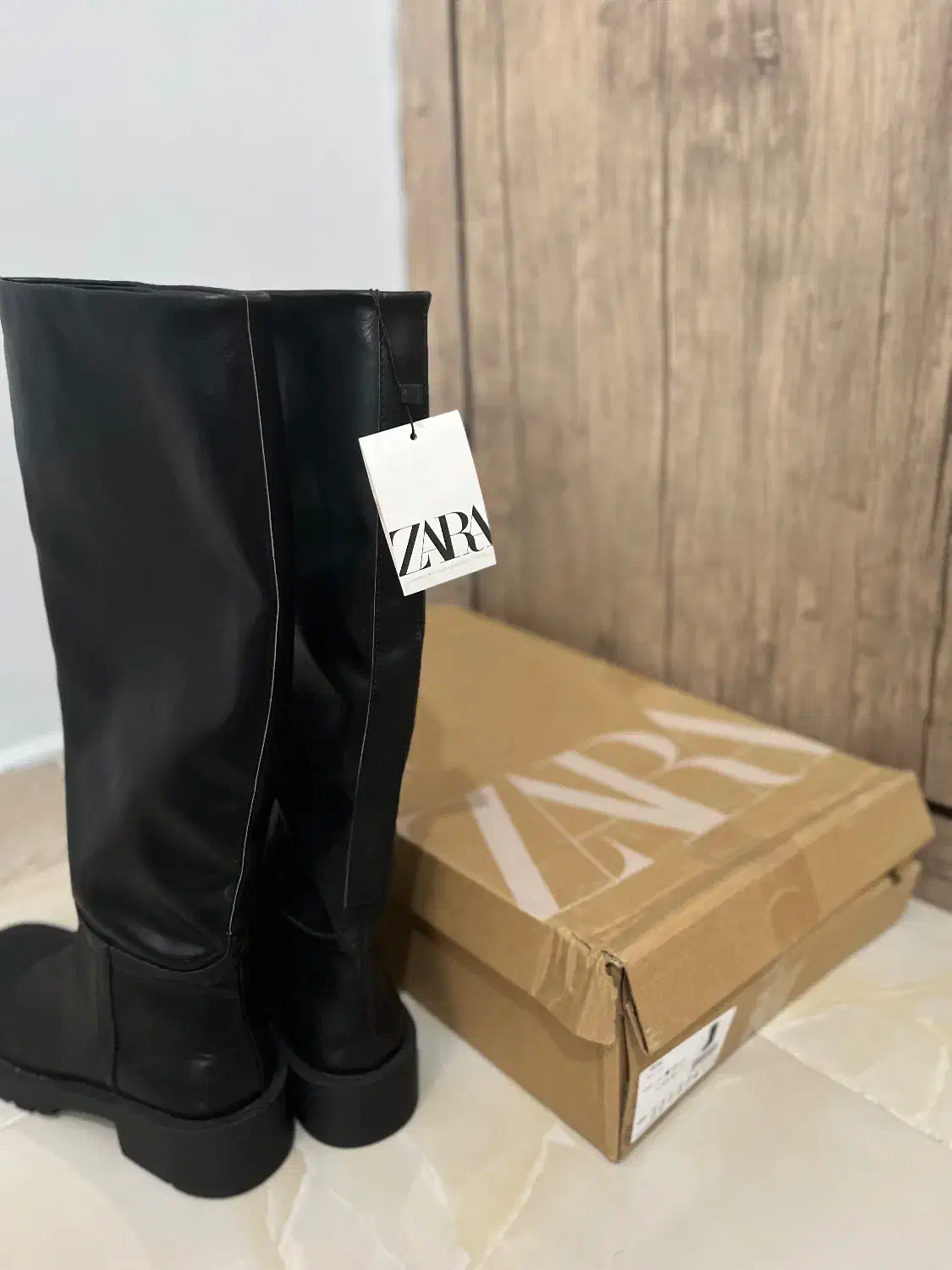 فروش بوت zara زارا کاملا نو و استفاده نشده|کیف، کفش، کمربند|رشت, معلم|دیوار