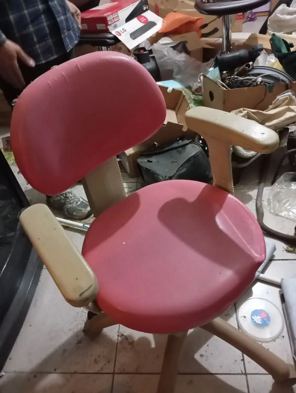 صندل چرخ دار جک دار|مبلمان اداری|تهران, سازمان برنامه جنوبی|دیوار