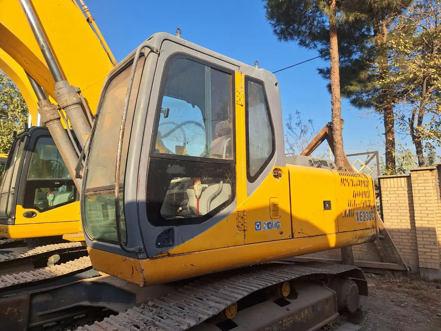 بیل ایکسی‌‌ ام‌جی۲۳۰ مدل 2010|خودرو سنگین|تهران, مهران (سیدخندان)|دیوار