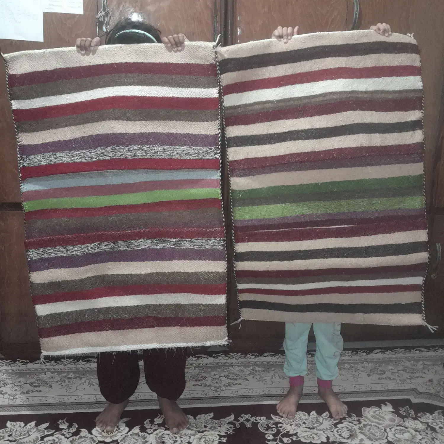 درخدمت شمادوستان|فرش|آق قلا, |دیوار