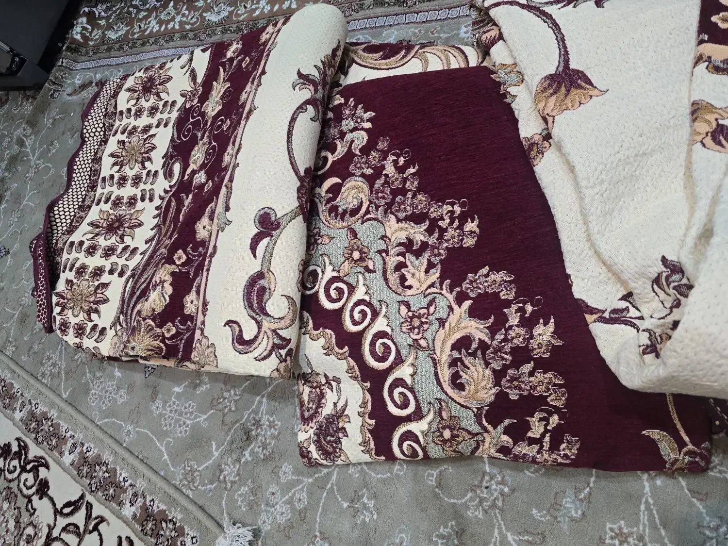 روفرشی سه عدد دوتا نه متری یک عدد دوازده متری|روفرشی|تهران, گلستان (شهرک راه آهن)|دیوار