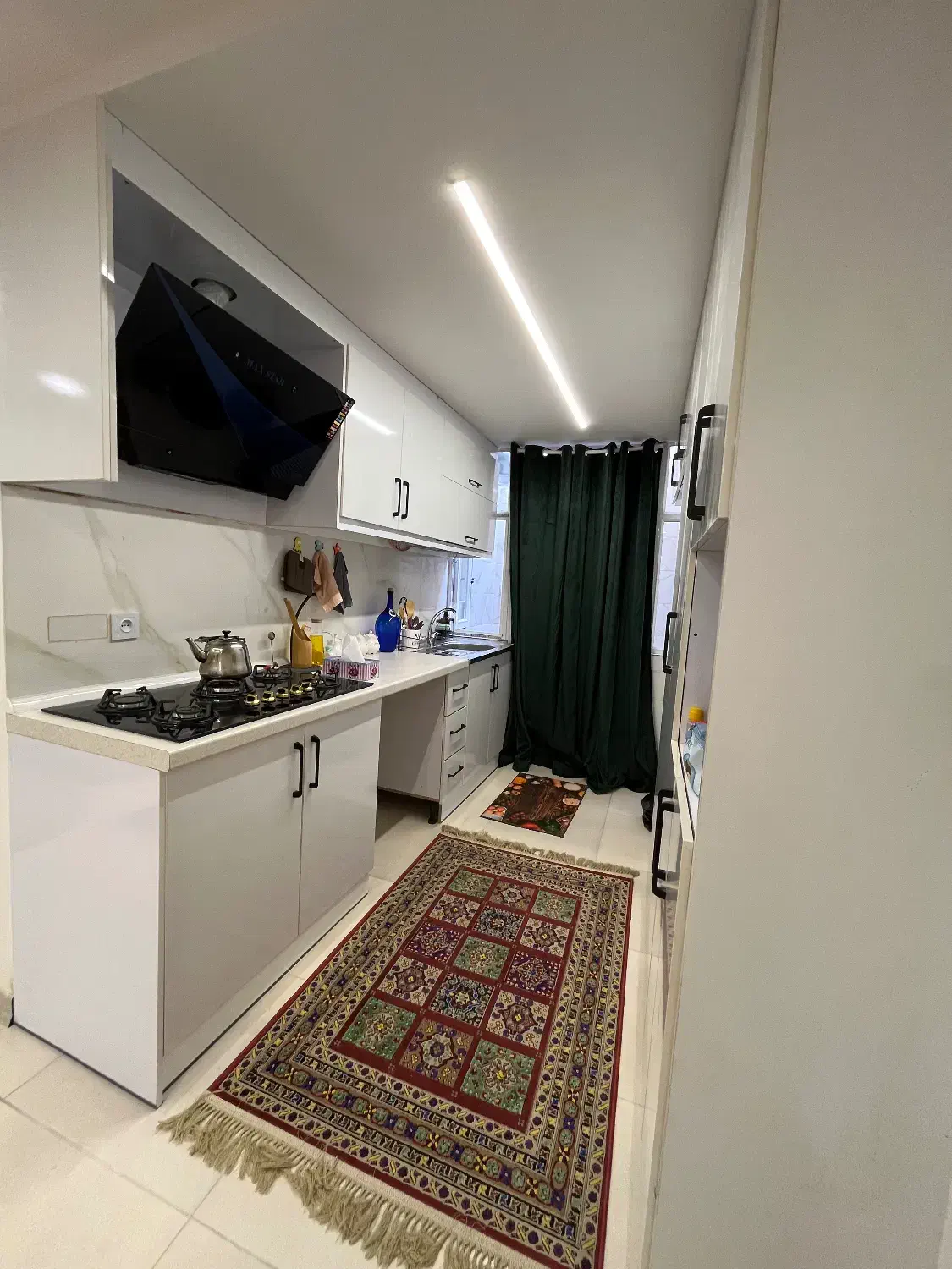 اقامتگاه دخترانه|اجارهٔ کوتاه‌مدت آپارتمان و سوئیت|اصفهان, ناصرخسرو|دیوار