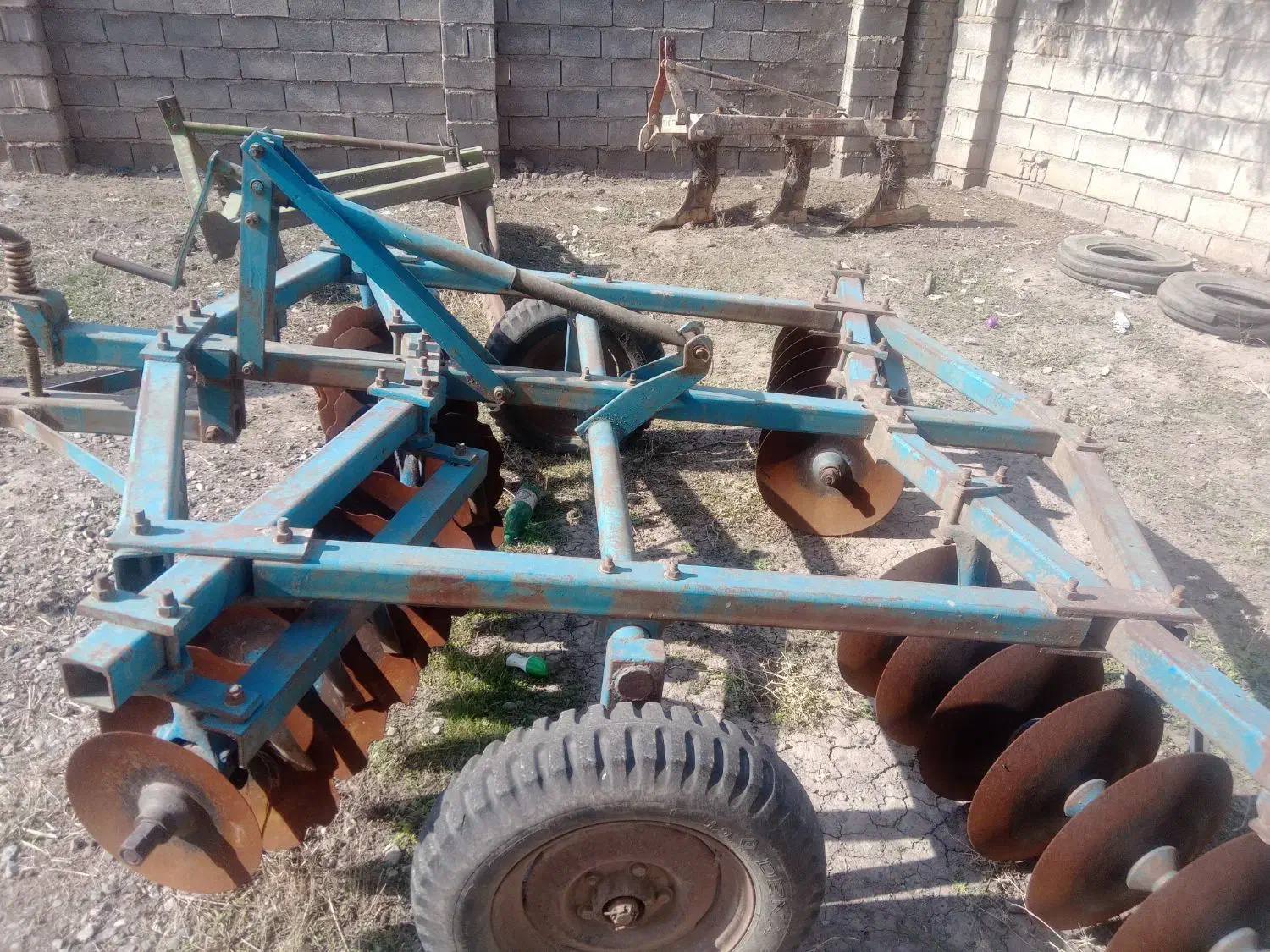 دیکس ابراهیمی درحد|ماشینآلات صنعتی|سنگدوین, |دیوار