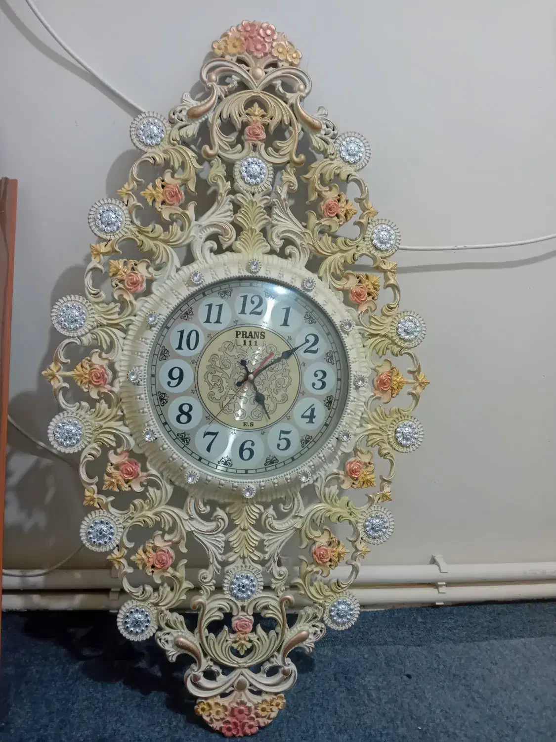 ساعت دیوار|ساعت دیواری و تزئینی|میانه, |دیوار