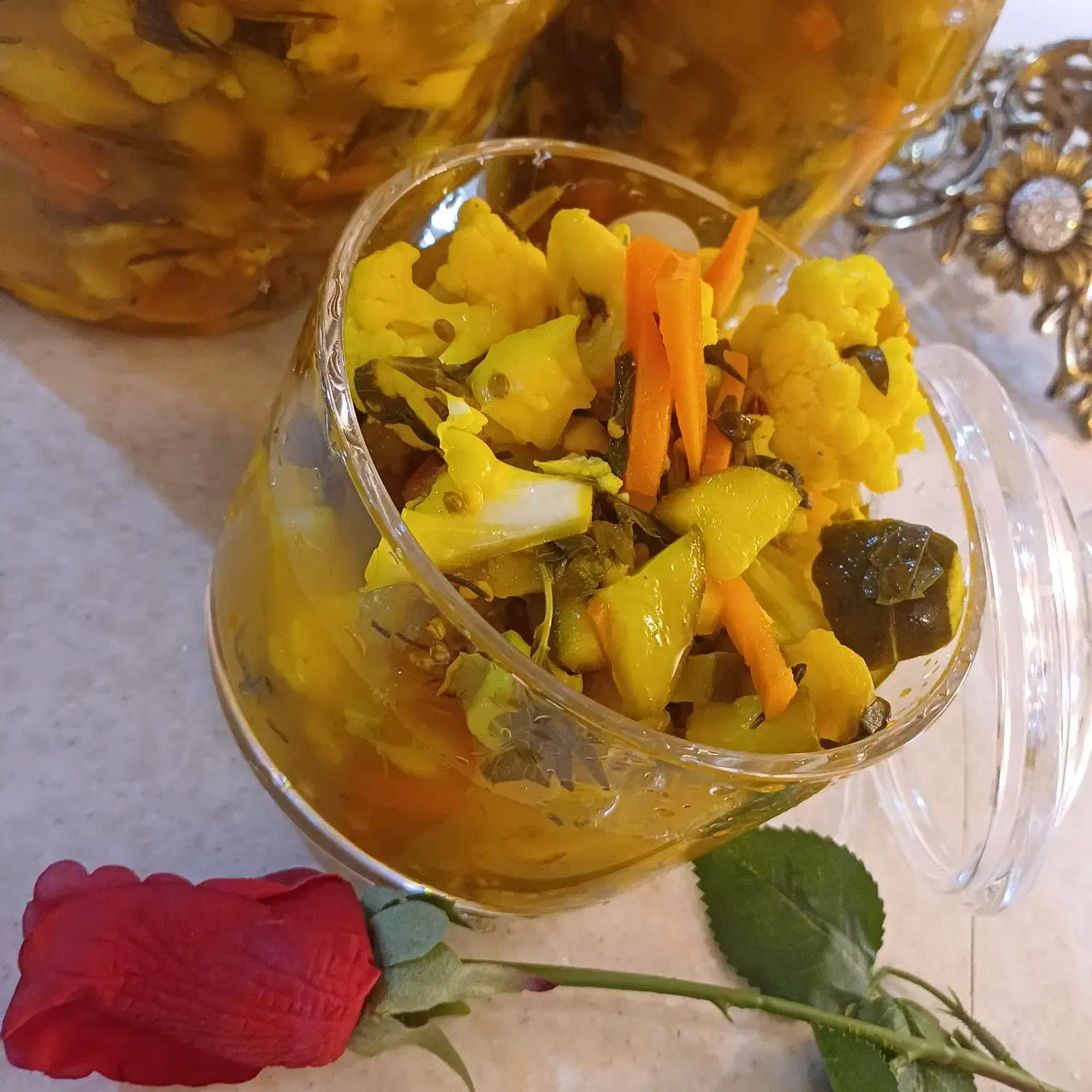 ترشی مخلوط خوشمزه|خوردنی و آشامیدنی|قم, زنبیل آباد|دیوار