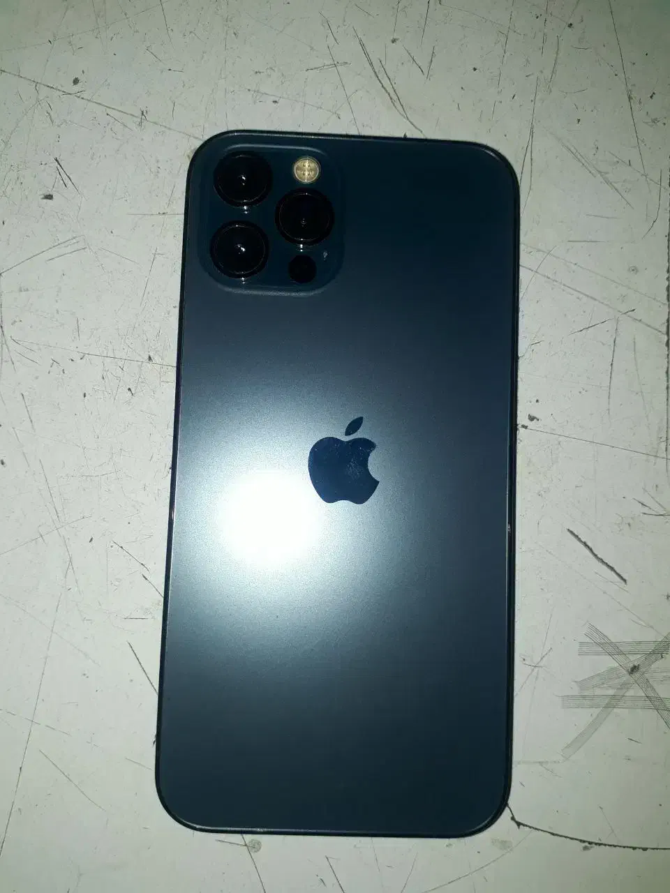 آیفون12پرودرحدنوفروش فوری|موبایل|محمودآباد, |دیوار