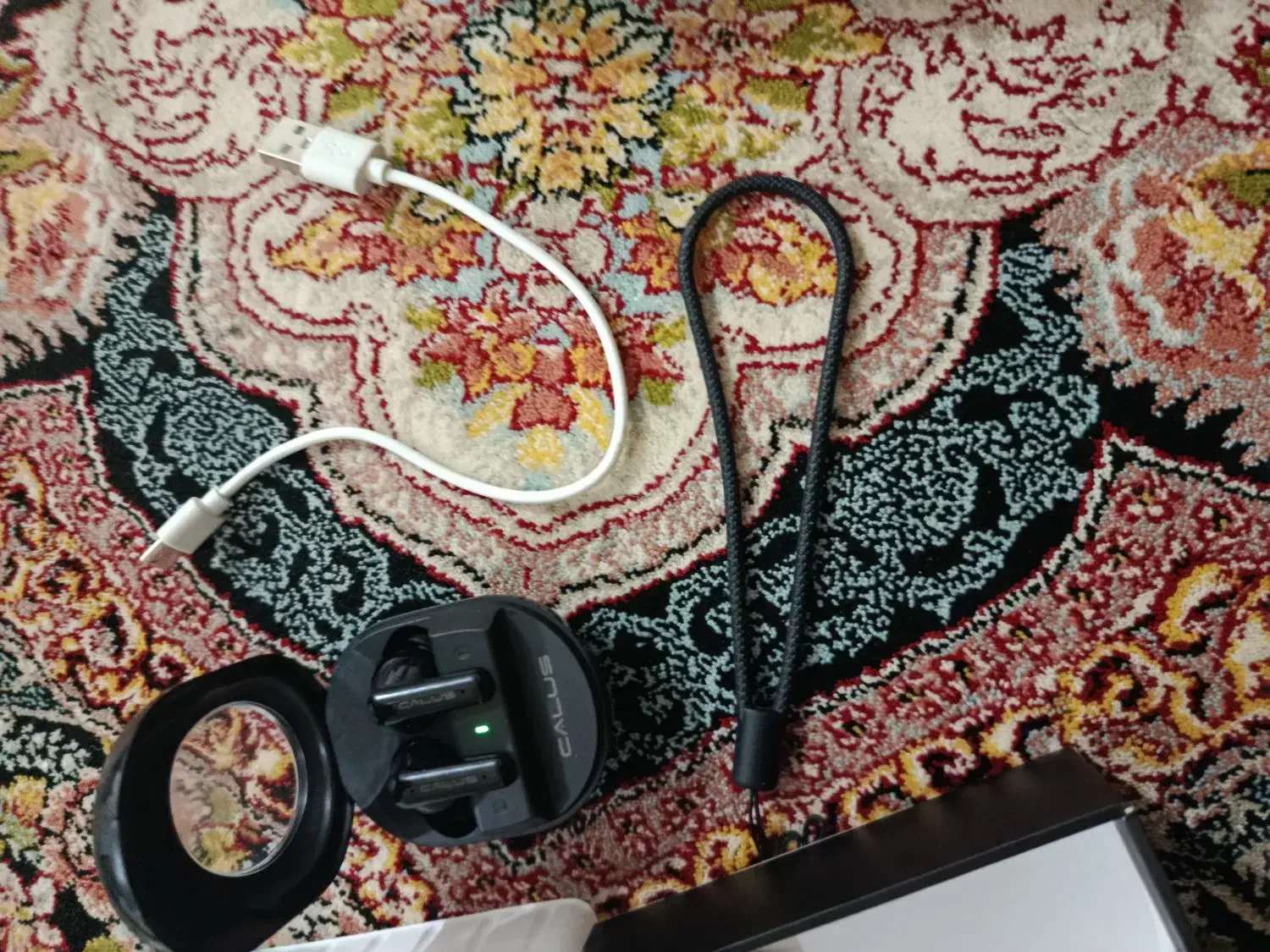 یک عدد ایرپادC13Pro|پخشکننده همراه|گالیکش, |دیوار