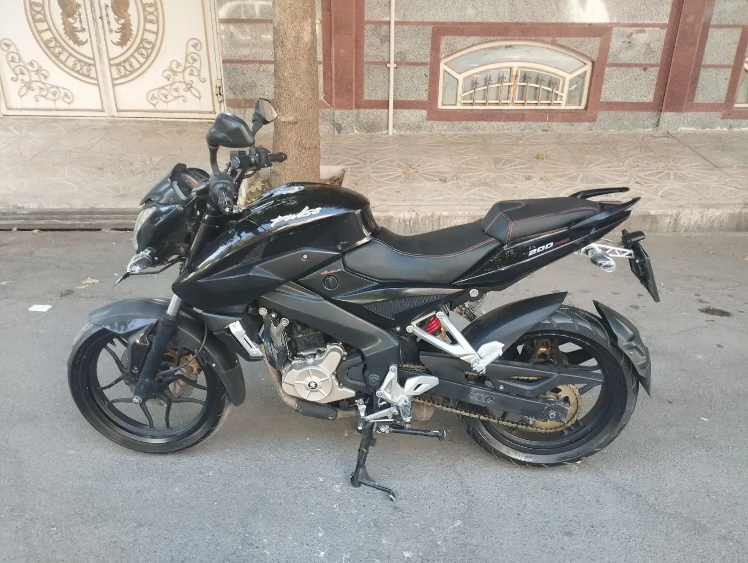 موتور NS200 عروسک|موتورسیکلت|بروجرد, |دیوار